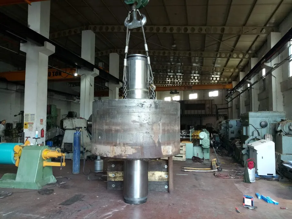 Kırıcı Roleler | Çimento Fabrikaları Makine ve Ekipmanları