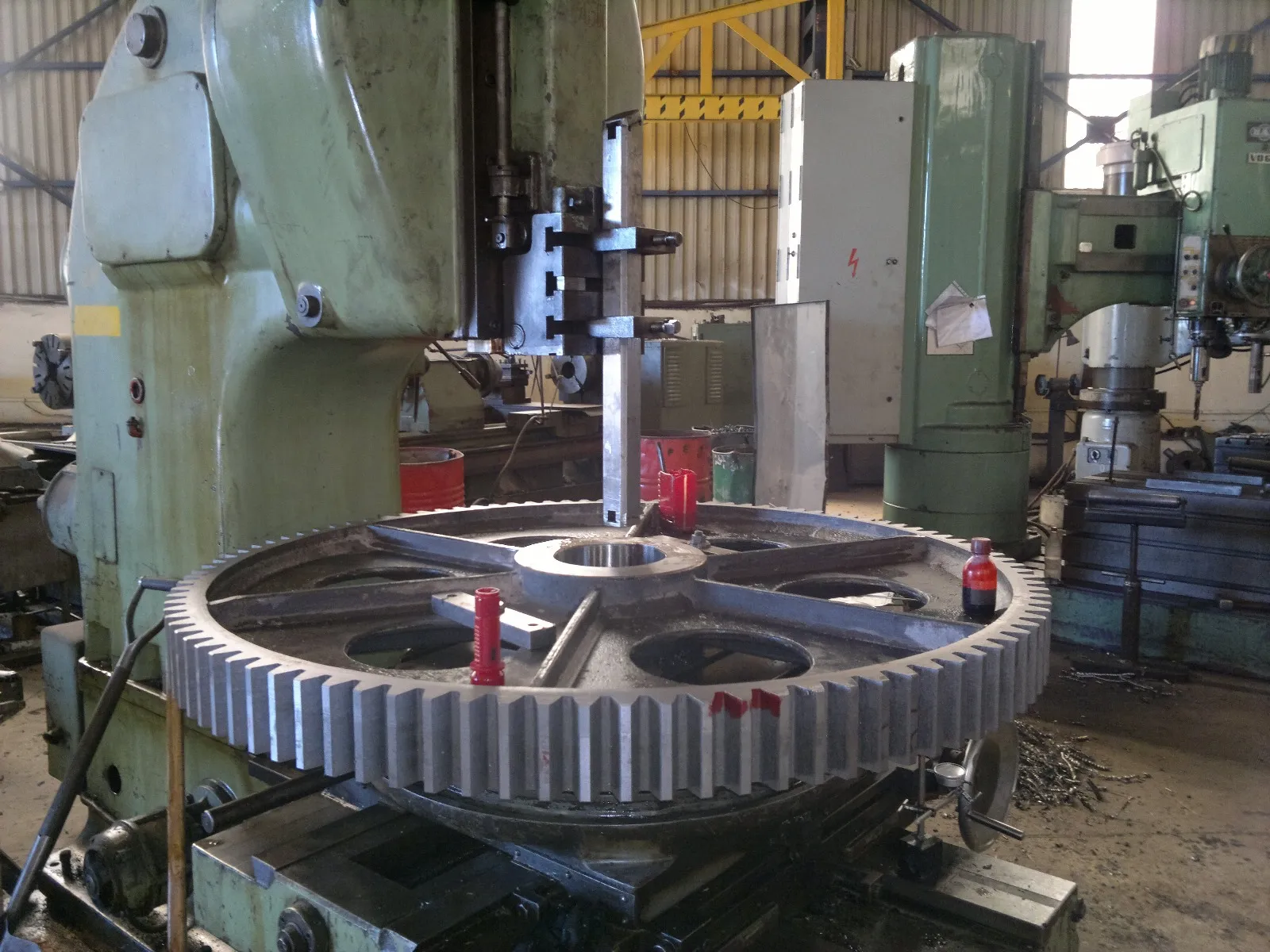 Yalova Dişli İmalatı ve Hassas Taşlama | Tersane ve Sanayi Çözümleri